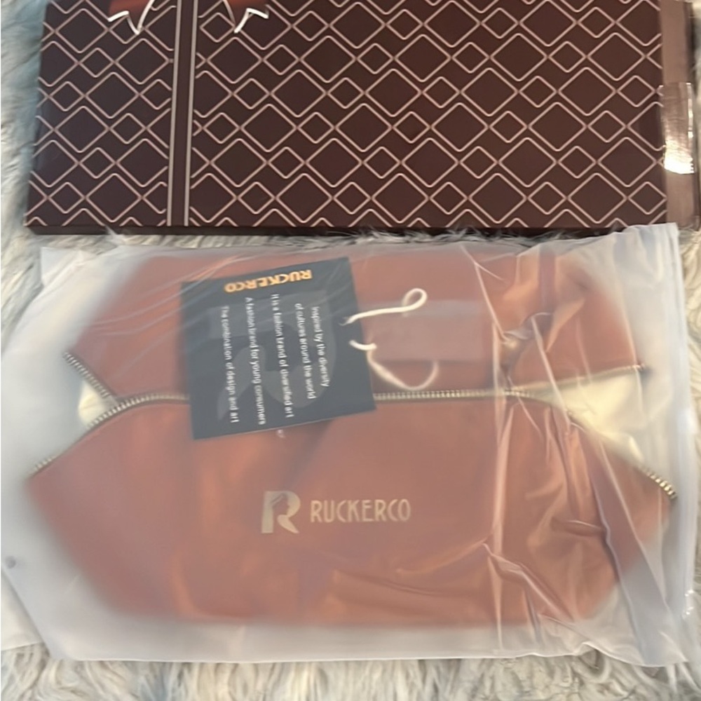 Makeup bag